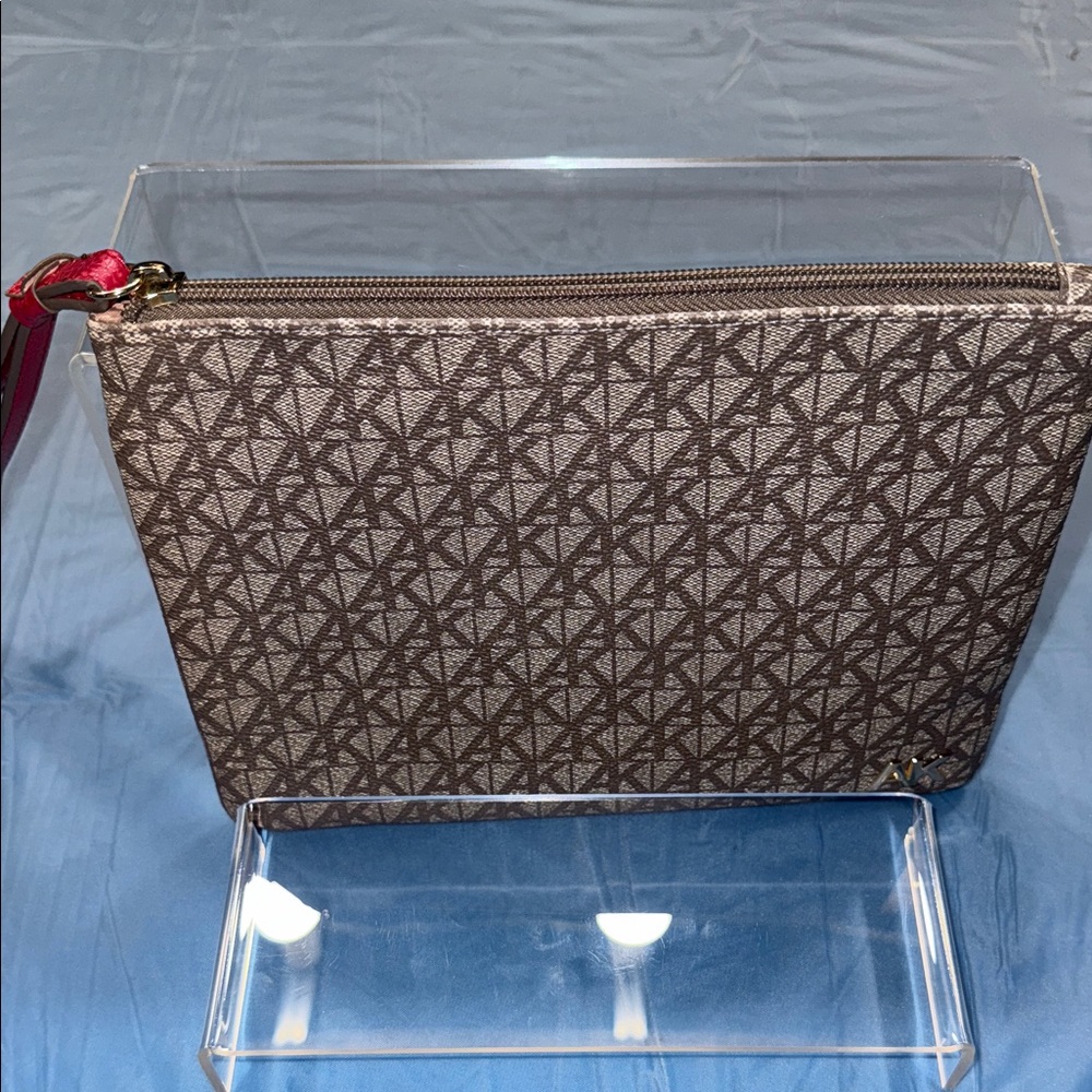Anne Klein Exchange Gray Patterned Clutch - Picture 5 of 7